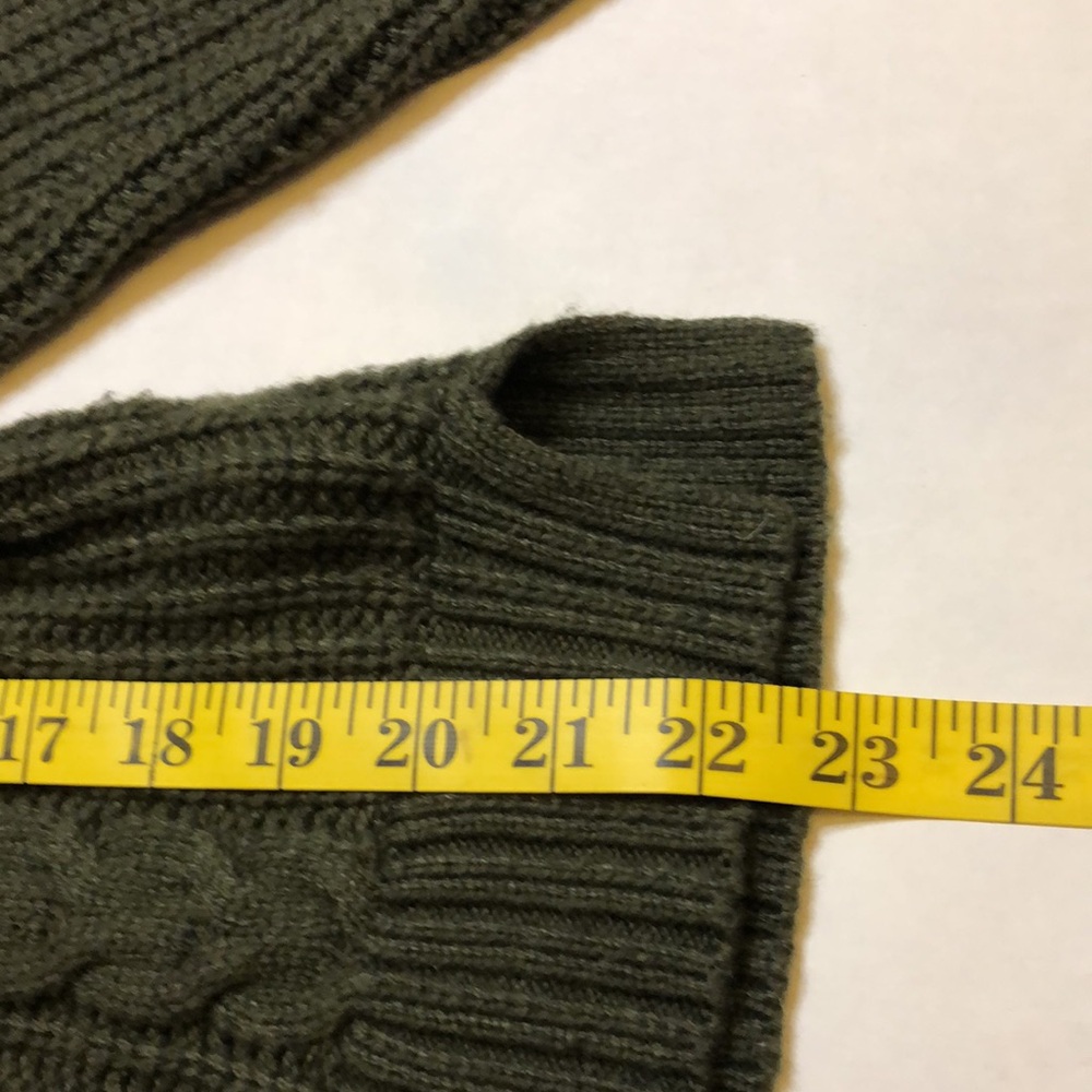 JCrew Large - Picture 6 of 6
